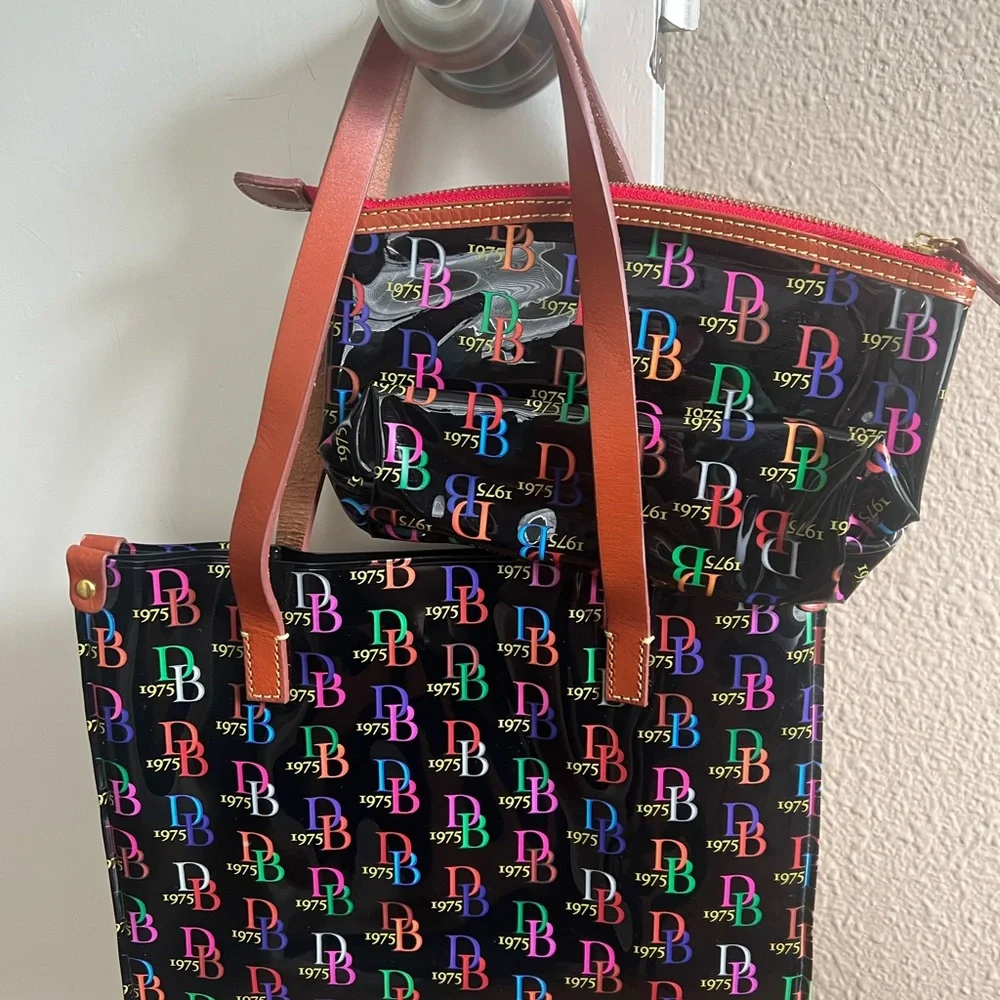 Dooney & Bourke set - Picture 1 of 16